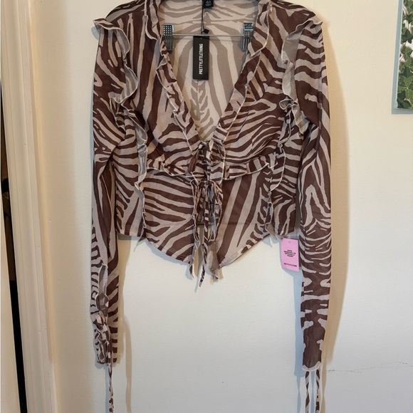 PrettyLittleThing Zebra Print Ruffle Blouse - Picture 1 of 3